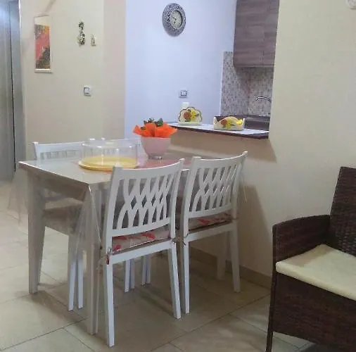 Casa Vacanze Giulia * טורה לפילו